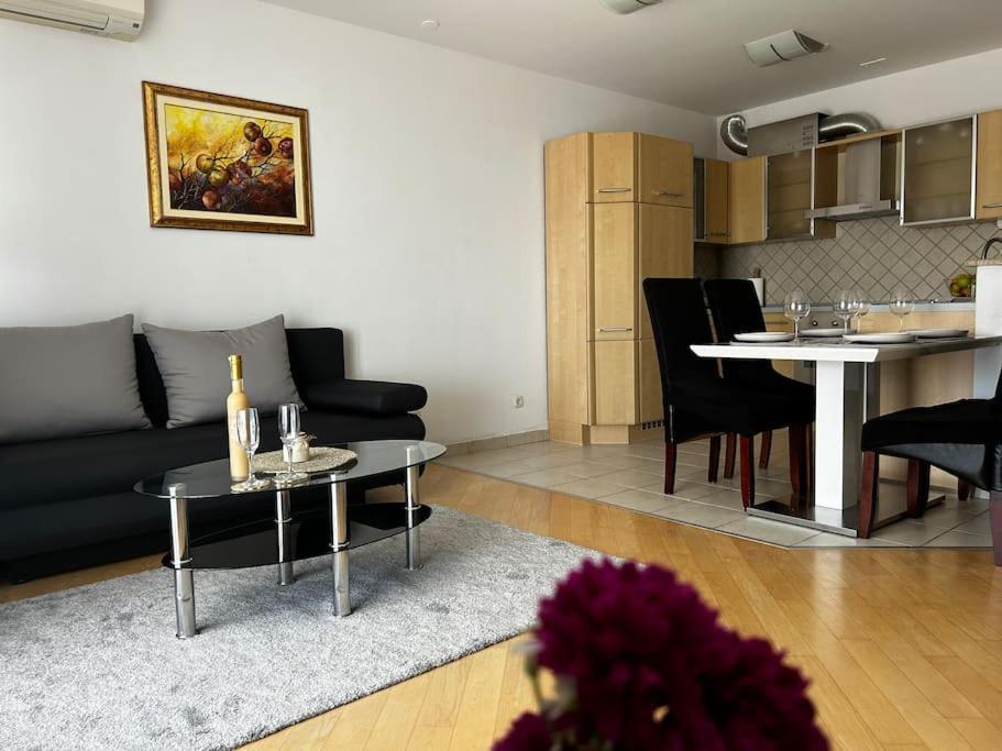 Sea View Apartment Σπλιτ Εξωτερικό φωτογραφία